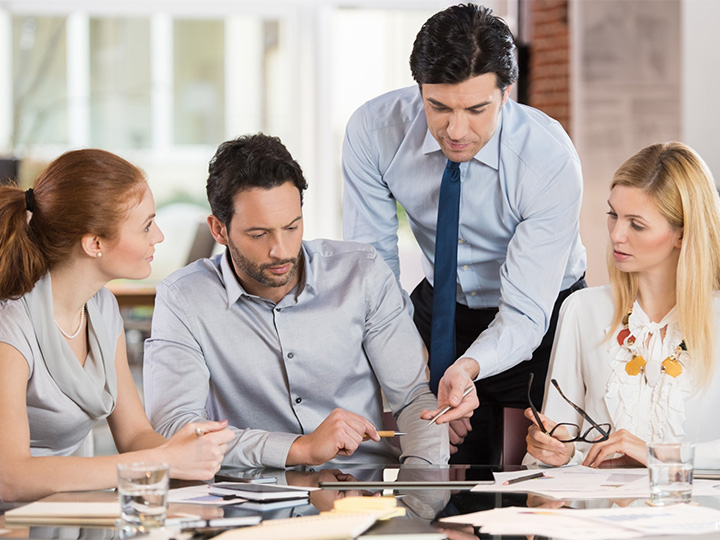 Hình ảnh Tư vấn khách hàng 02